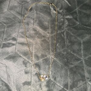 Kendra Scott gold short pendant necklace